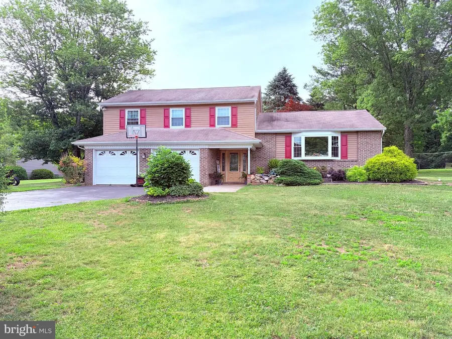 4804 Manor Way, East Greenville, PA 18041 - #3