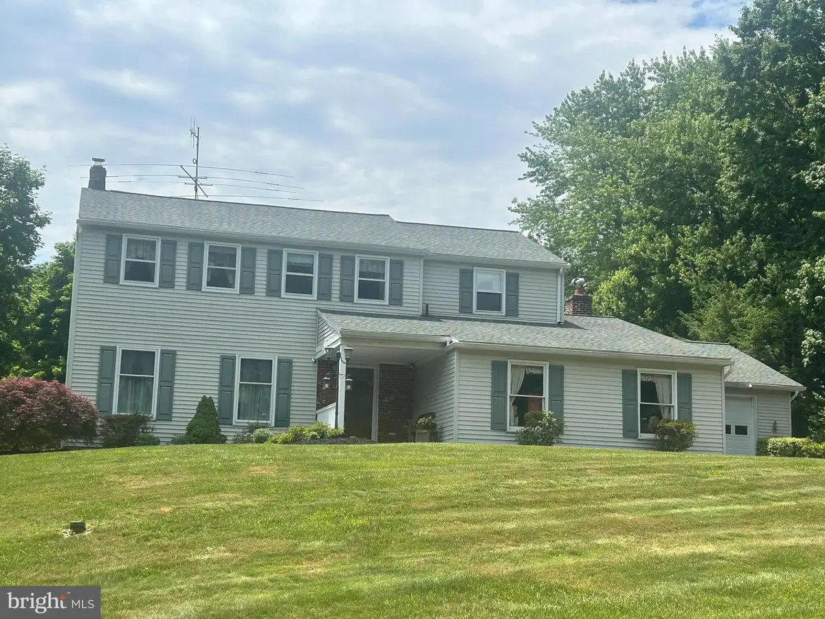 5712 Nina Cir, Coopersburg, PA 18036 - #1