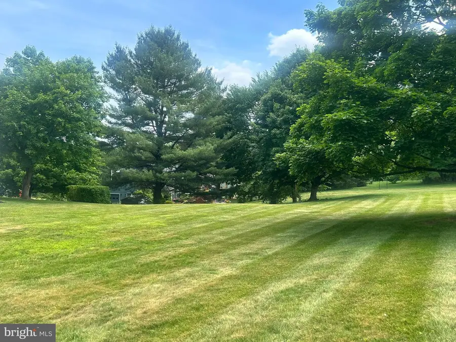5712 Nina Cir, Coopersburg, PA 18036 - #3