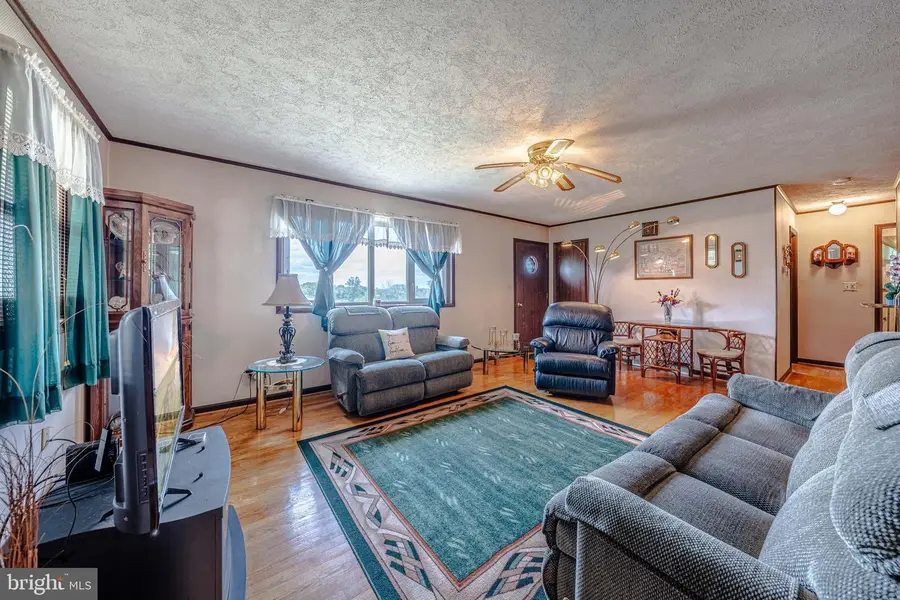 4352 Ruth Rd, Emmaus, PA 18049 - #2