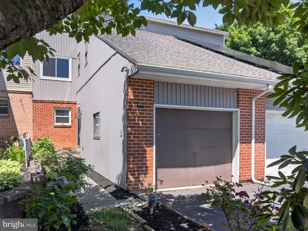 316 Parkside Dr, MACUNGIE, PA 18062