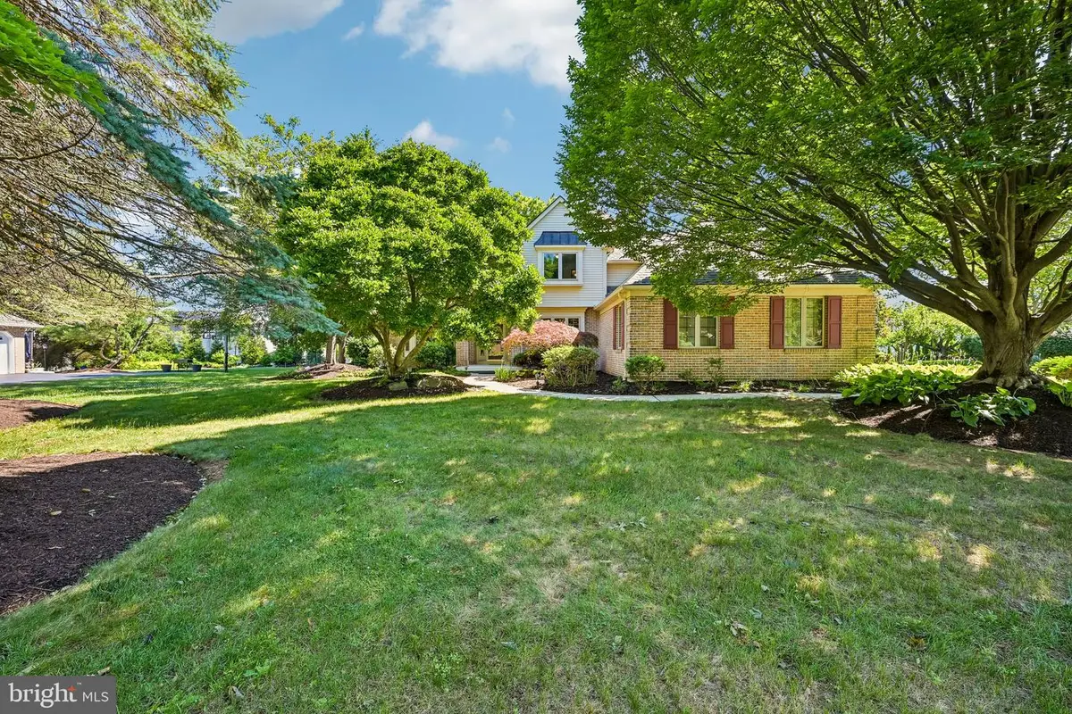 4403 Newton Cir, Emmaus, PA 18049 - #1