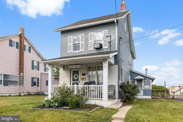 127 S 4th St, COPLAY, PA 18037