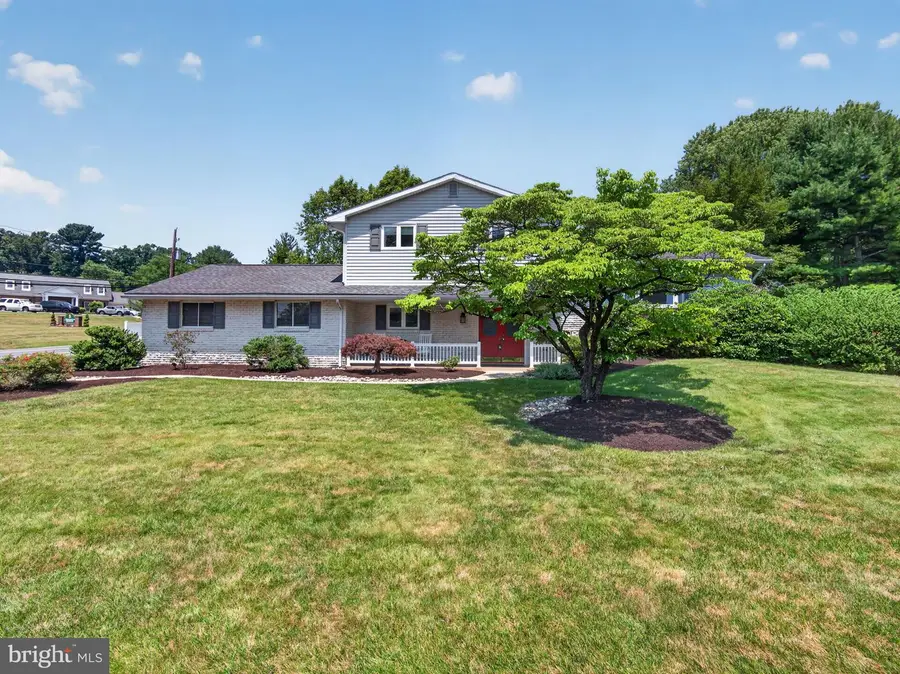 5463 Doris Dr, Upper Macungie, PA 18106 - #3