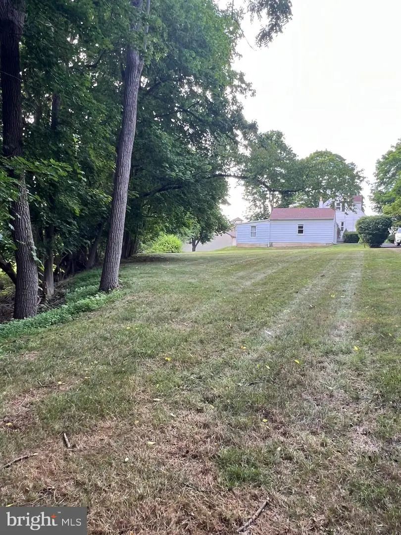 6854 N Main St, Coopersburg, PA 18036 - #3
