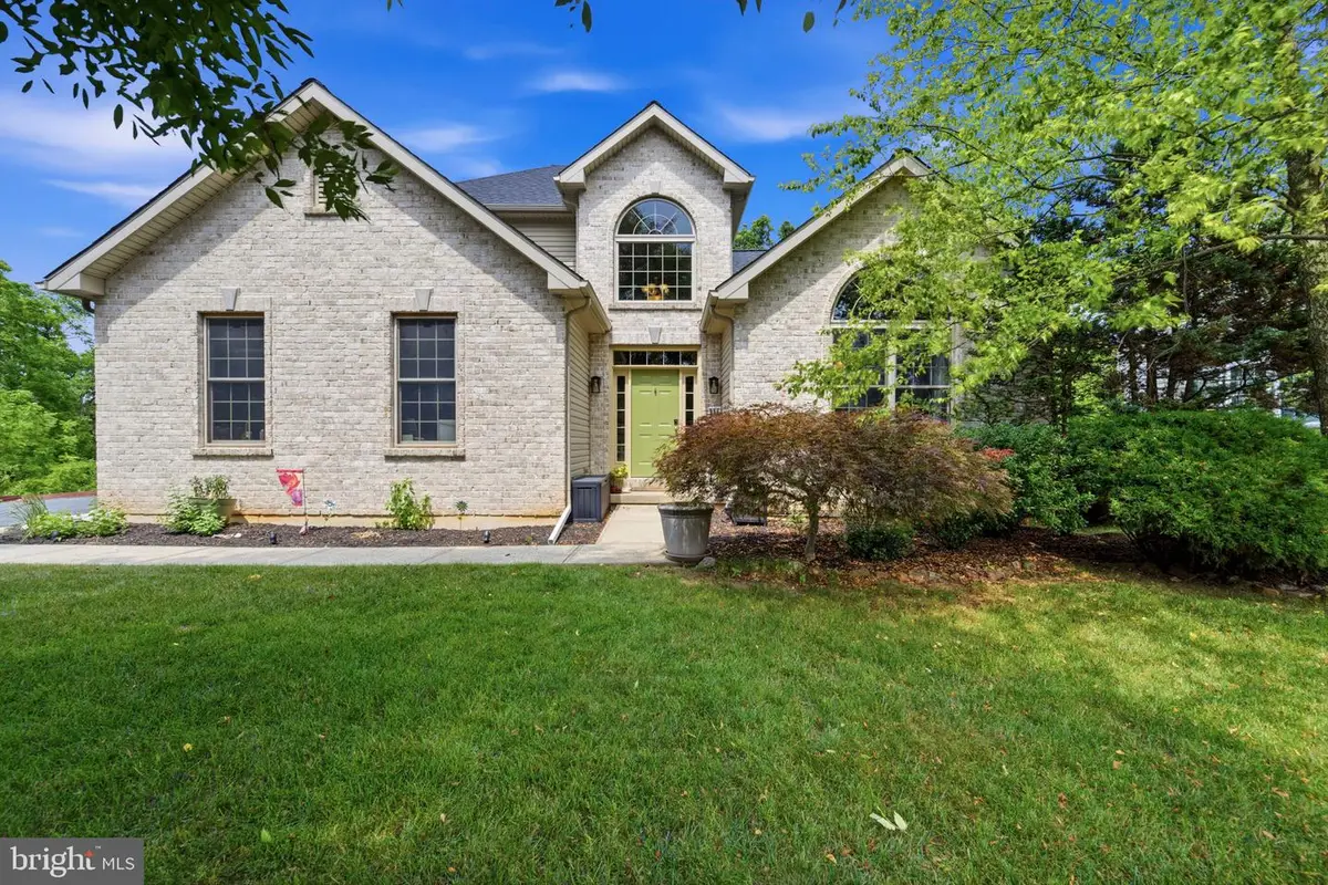 3139 Olympic Dr, Emmaus, PA 18049 - #1