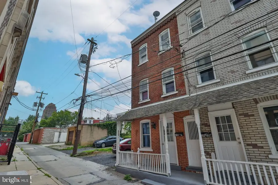 230 N Nagle St, Allentown, PA 18102 - #3