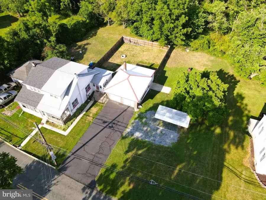 1660 Shimerville Rd, Emmaus, PA 18049 - #2