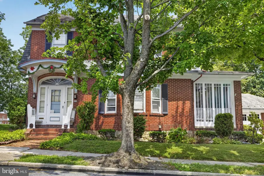 821 N Bishopthorpe St, Fountain Hill, PA 18015 - #2