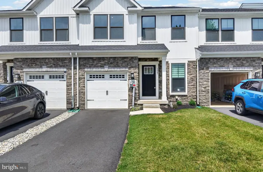 1047 Watson Ct, Fogelsville, PA 18051 - #3