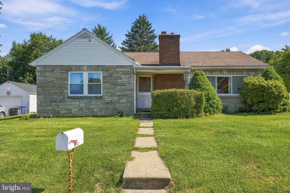 1429 N Muhlenberg St, Allentown, PA 18104 - #1