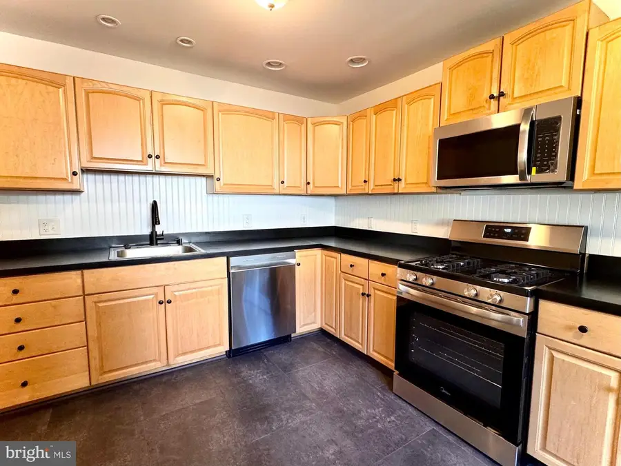 1925 Columbine Ave, Bethlehem, PA 18018 - #3