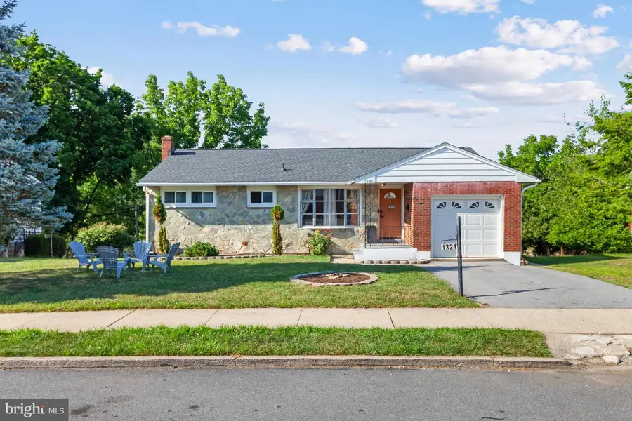 1321 Saint John St, Allentown, PA 18103 - #2