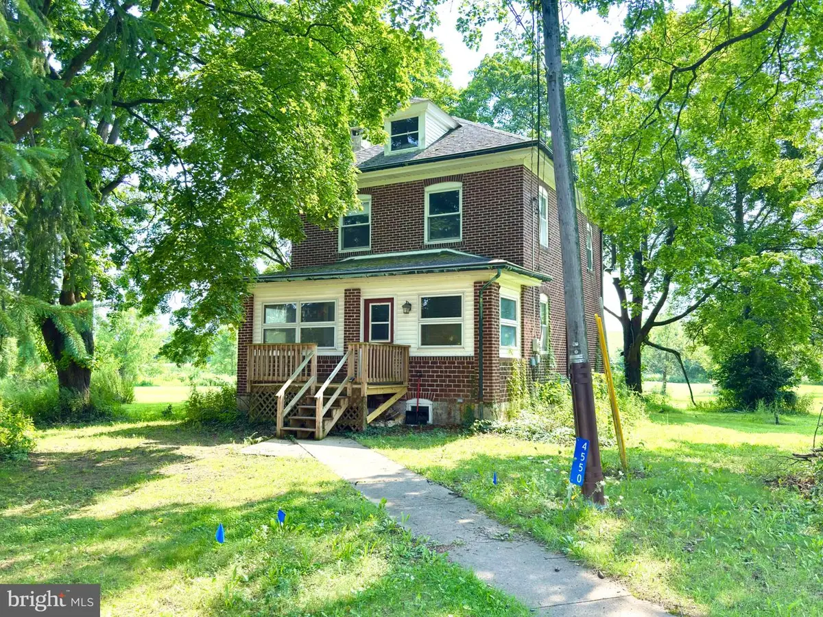 4550 Vera Cruz Rd, Center Valley, PA 18034 - #1