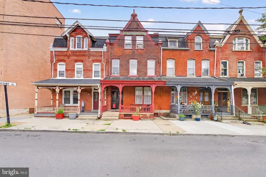 1014 W Turner St, Allentown, PA 18102 - #3