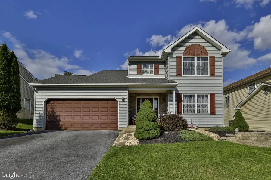 5016 Foxrun Ln, Whitehall, PA 18052 - #2