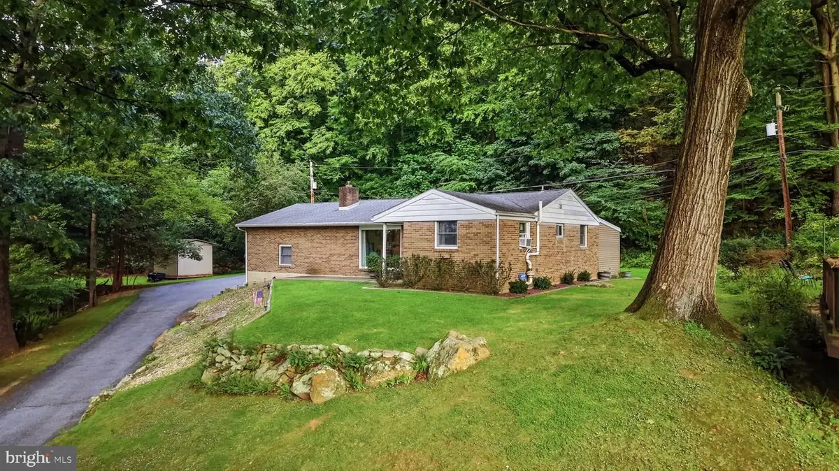 614 Greenwood St, Allentown, PA 18103 - #1