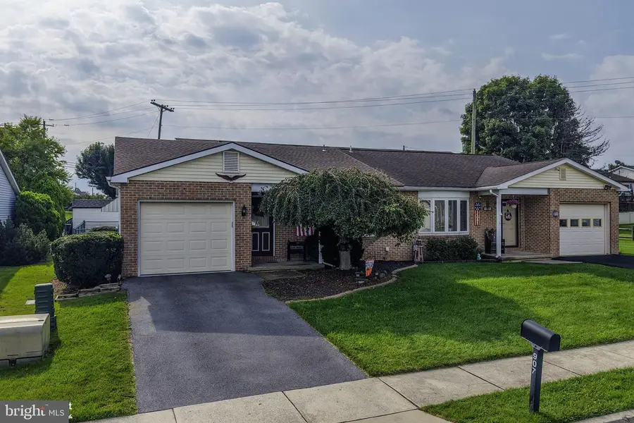 907 Barbara Dr, Coplay, PA 18037 - #3