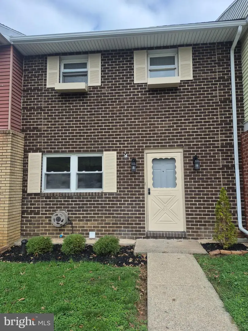 65 W Chestnut St, Macungie, PA 18062 - #1
