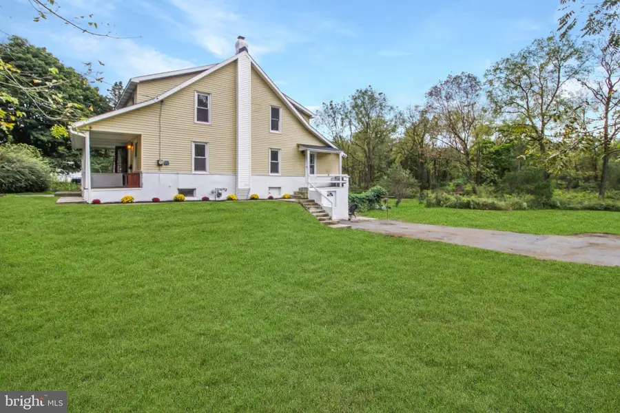 1403 Pennsylvania Ave, Emmaus, PA 18049 - #3