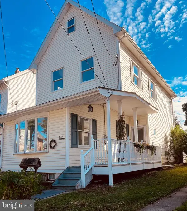 432 E Fairview St, COOPERSBURG, PA 18036