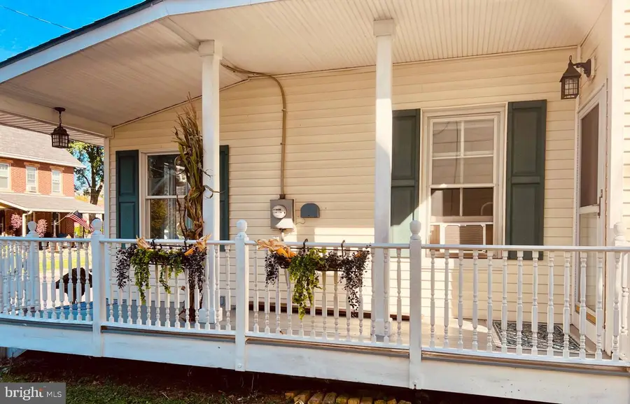 432 E Fairview St, Coopersburg, PA 18036 - #3