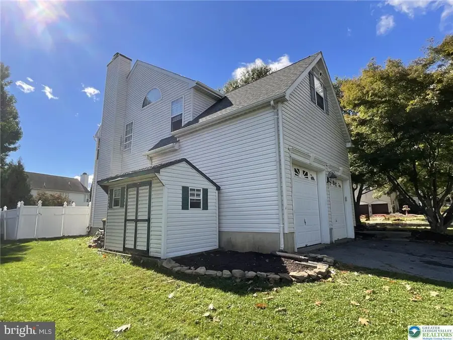 6716 Iroquois Trl, Allentown, PA 18104 - #3