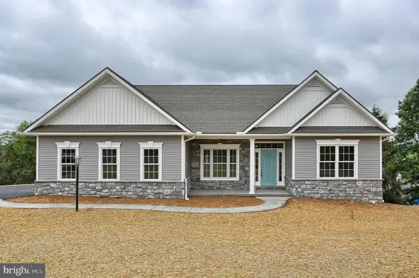 111 Starlight Lane, LEBANON, PA 17046