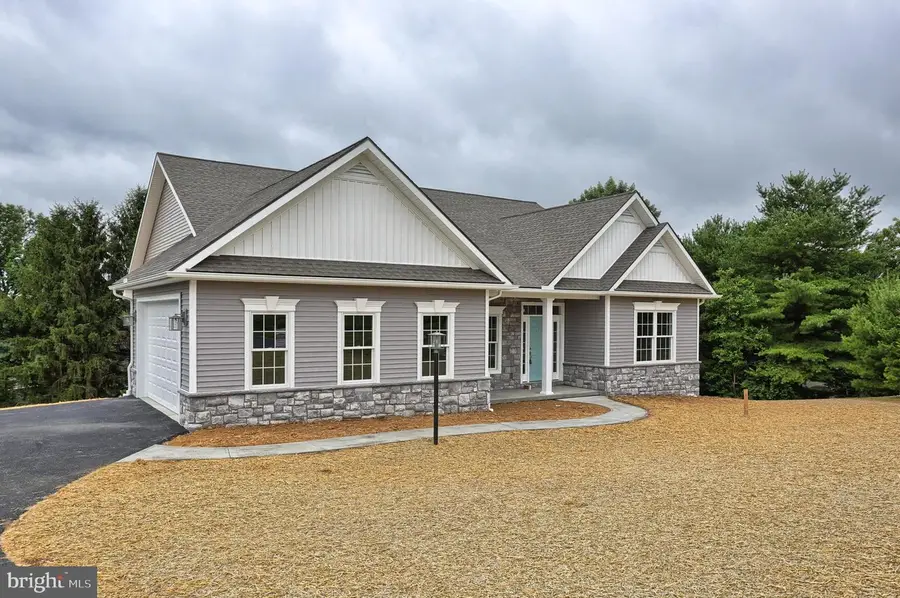 111 Starlight Lane, Lebanon, PA 17046 - Image #3