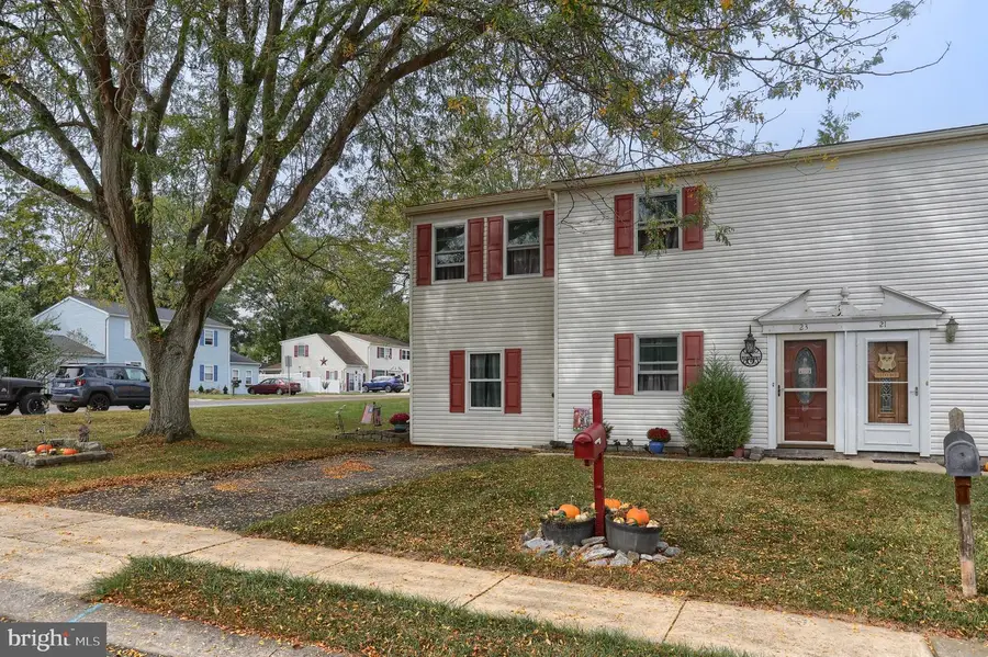 23 Natalie Ln, Cleona, PA 17042 - Image #2