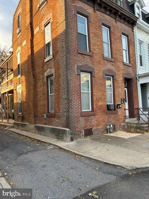 Address Withheld By Seller, LEBANON, PA 17046