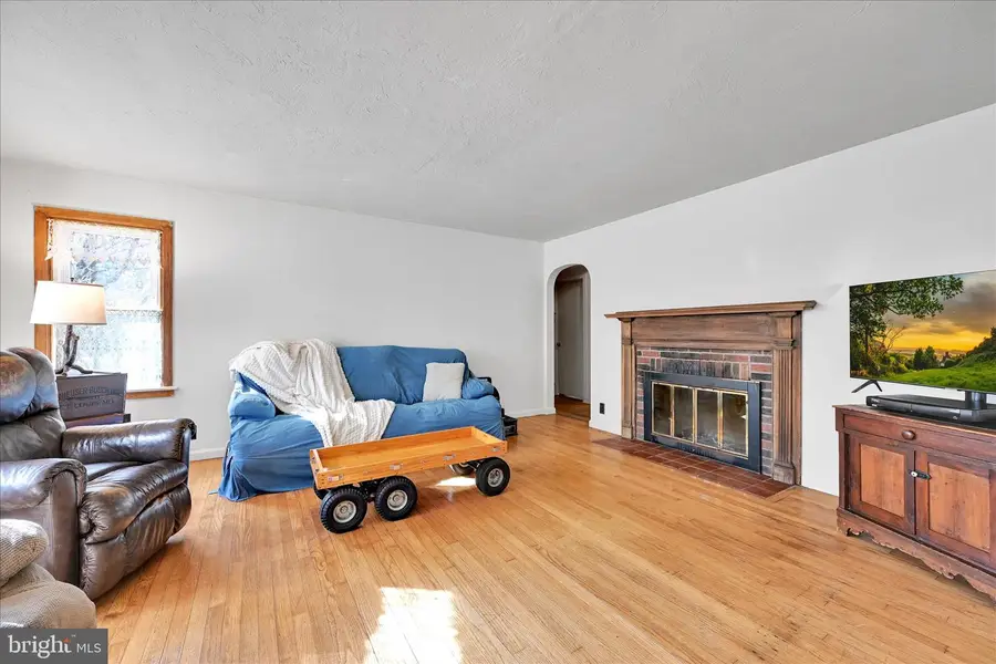 107 Moonshine Rd, Jonestown, PA 17038 - Image #2