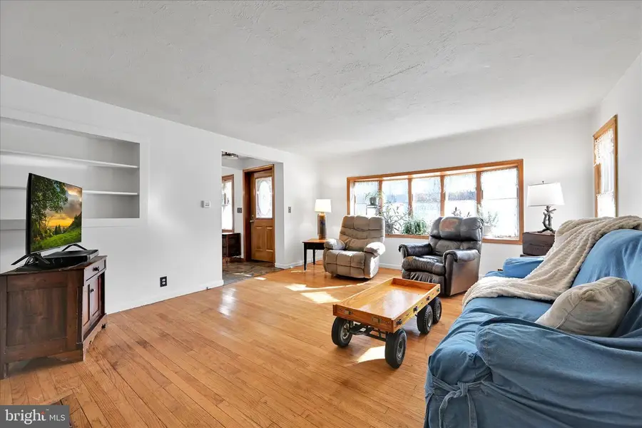 107 Moonshine Rd, Jonestown, PA 17038 - Image #3