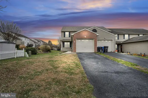 2 Sue Circle, LEBANON, PA 17042