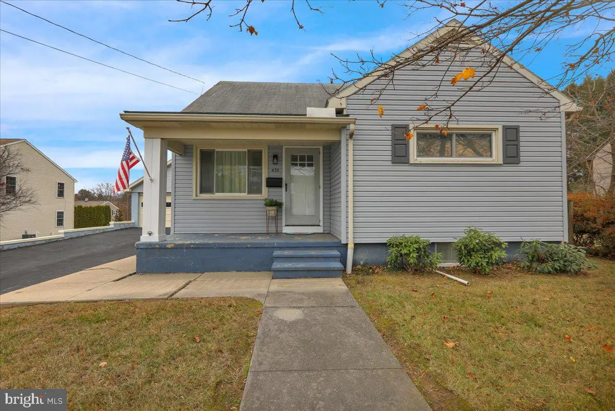 435 E Canal St, Lebanon, PA 17046 - Image #1