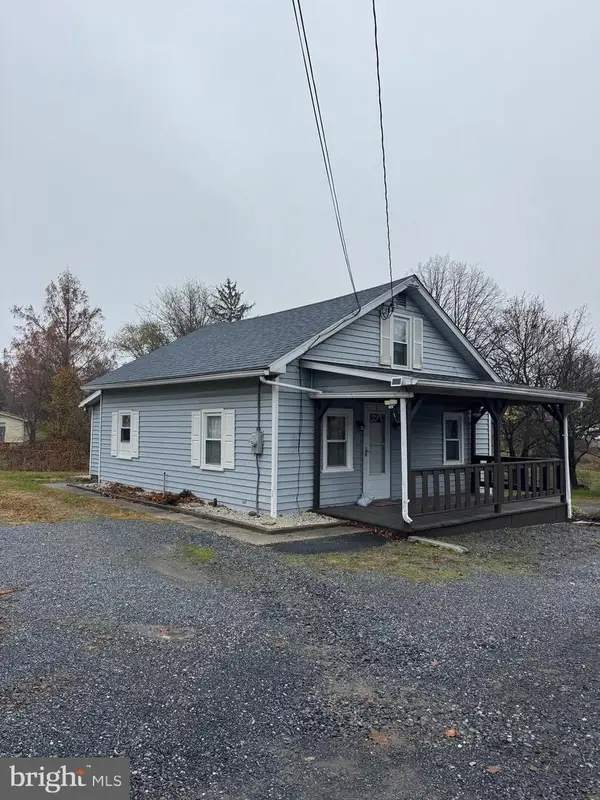 8 Spruce Ln, LEBANON, PA 17046