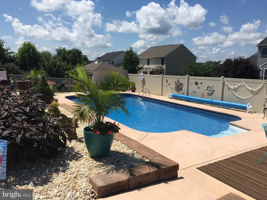 11 Wickerberry Ln, Palmyra, PA 17078 - Image #2