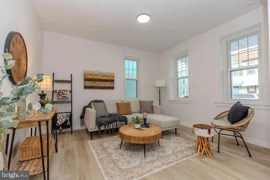 212 E Main Ave, Myerstown, PA 17067 - Image #2