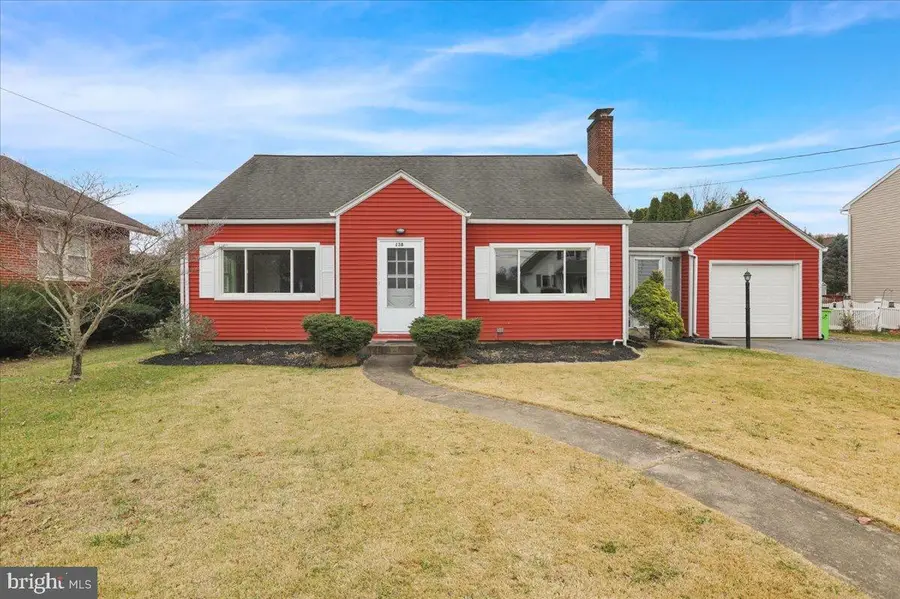 138 W Main St, Newmanstown, PA 17073 - Image #3