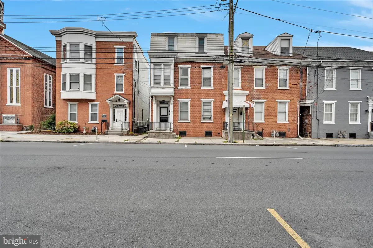 33 N 10th St, Lebanon, PA 17046 - Image #1