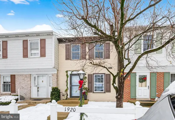 1920 Carlton Dr, LEBANON, PA 17042