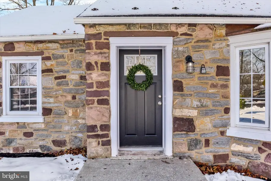 420 E Walnut St, Cleona, PA 17042 - Image #3