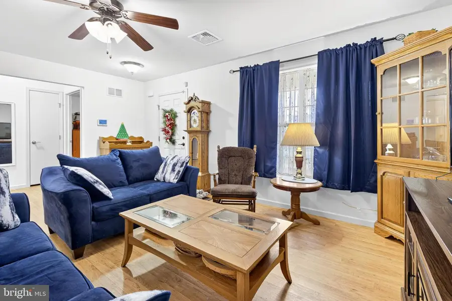 926 Sweetbay Ln, Lebanon, PA 17046 - Image #3