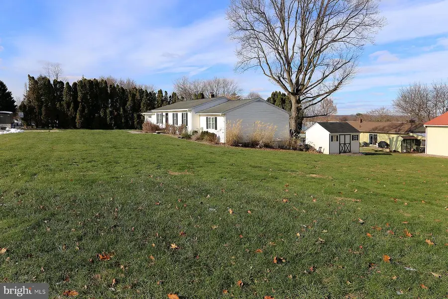 216 Horseshoe Dr, Annville, PA 17003 - Image #3