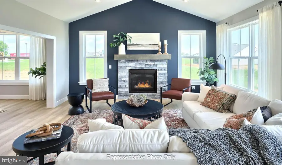 525 Stone Gate Blvd, Annville, PA 17003 - Image #2