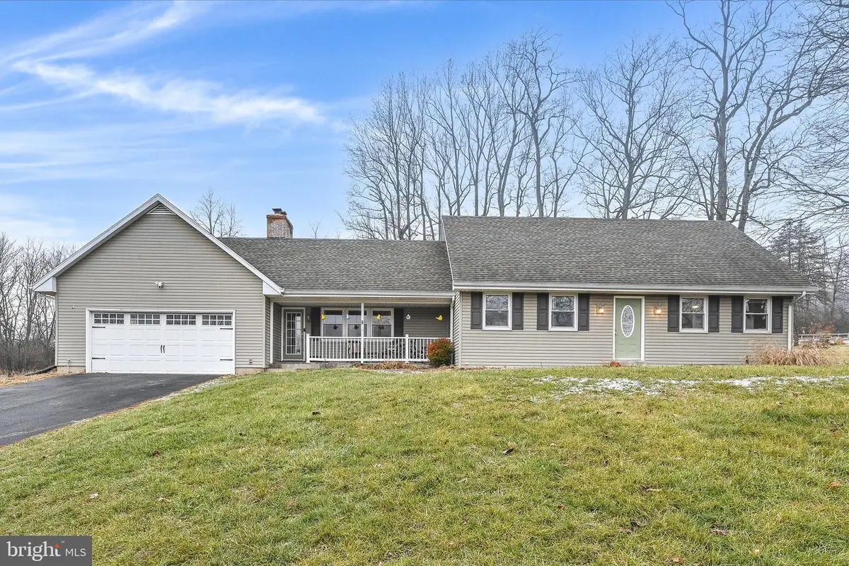 13 Moritz Dr, Lebanon, PA 17046 - Image #1