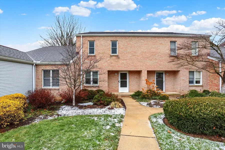 24 Woodland Est, Lebanon, PA 17042 - Image #2