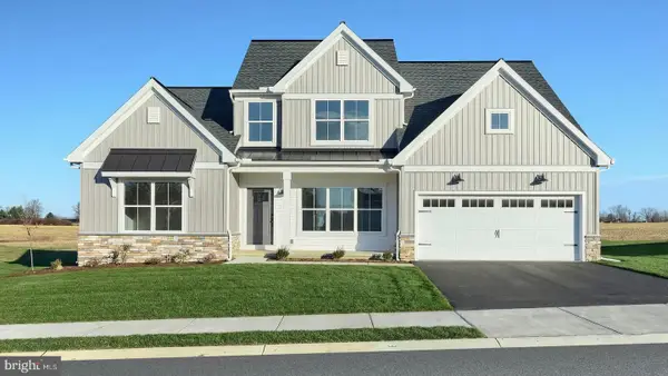 122 Alexandria Dr, ANNVILLE, PA 17003