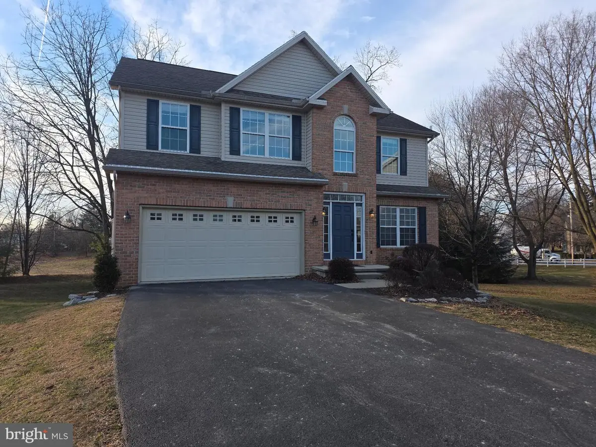23 Oak Knoll Cir L-0037 Cir, Lebanon, PA 17042 - Image #1
