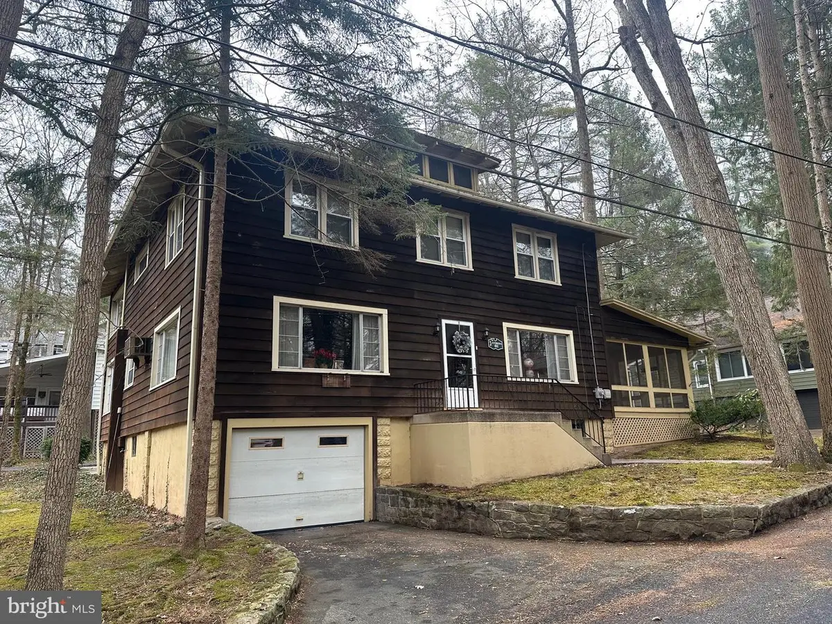 108 Heights Ave, Mount Gretna, PA 17064 - Image #1